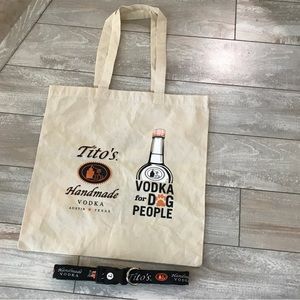 Tito’s dog collar with bag